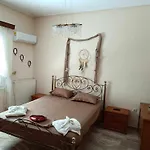 Апартаменты Angela Hilltop 1 Аргаси